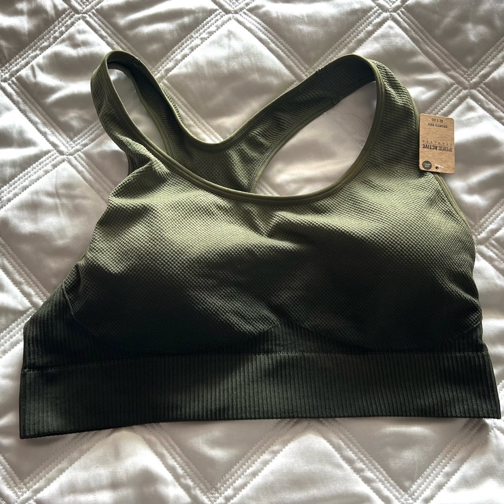 New XL Victoria’s Secret  Pink Active Sports bra racer back